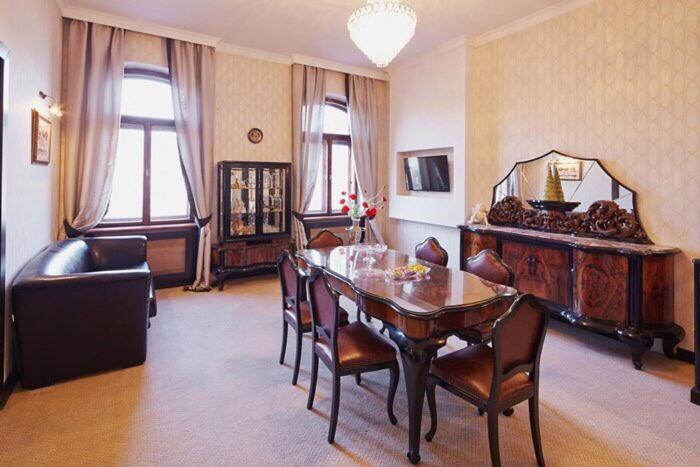 Exclusive Apartment On Shevchenko Avenue 10 Liov Exterior foto